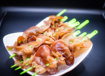 เห็ดหูหนู — เมนูผักสด 蔬菜 จากเมนู SKsuki