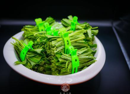 ผักบุ้ง — เมนูผักสด 蔬菜 จากเมนู SKsuki